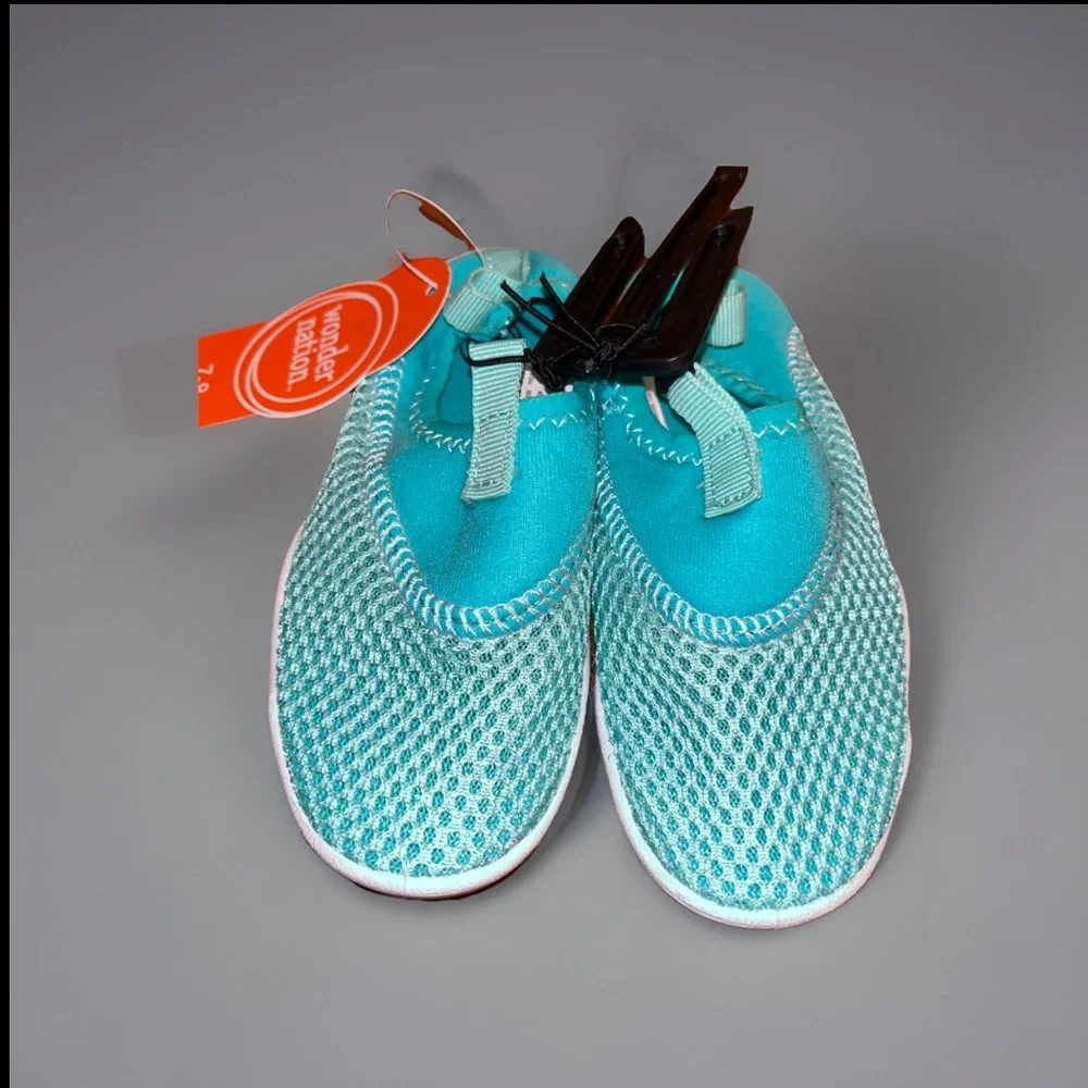 Wonder Nation Kid Aqua Sock Water Shoes EVA Insoles/Pull-Loop/Mandatory Fun Sock